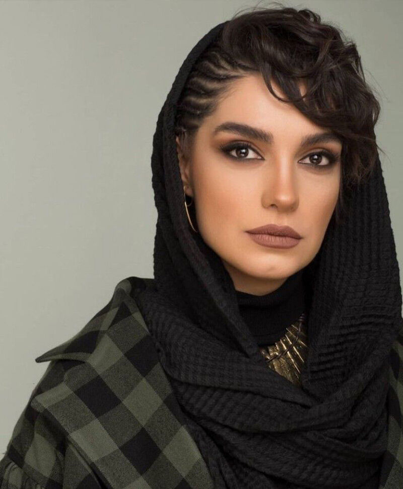 الیکا عبدالرزاقی با تیپ ساده/ عکس