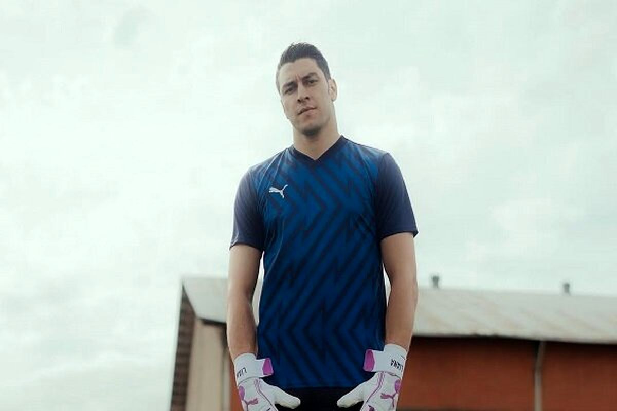 رقابت گندوز و اخباری برای رسیدن به سپاهان؛ این دروازه بان طلایی پوش شد!