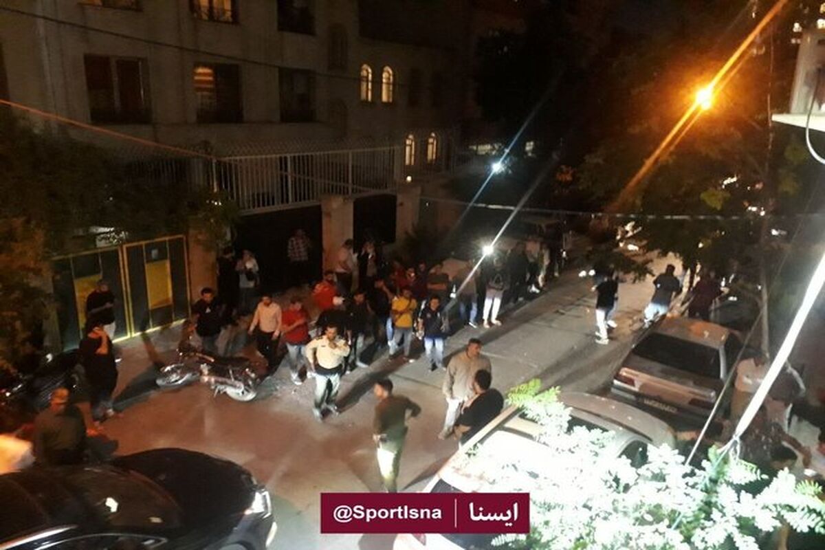 اعتراض شدید به عقد قرارداد بیرانوند در پرسپولیس/ نیروهای پلیس وارد عمل شدند