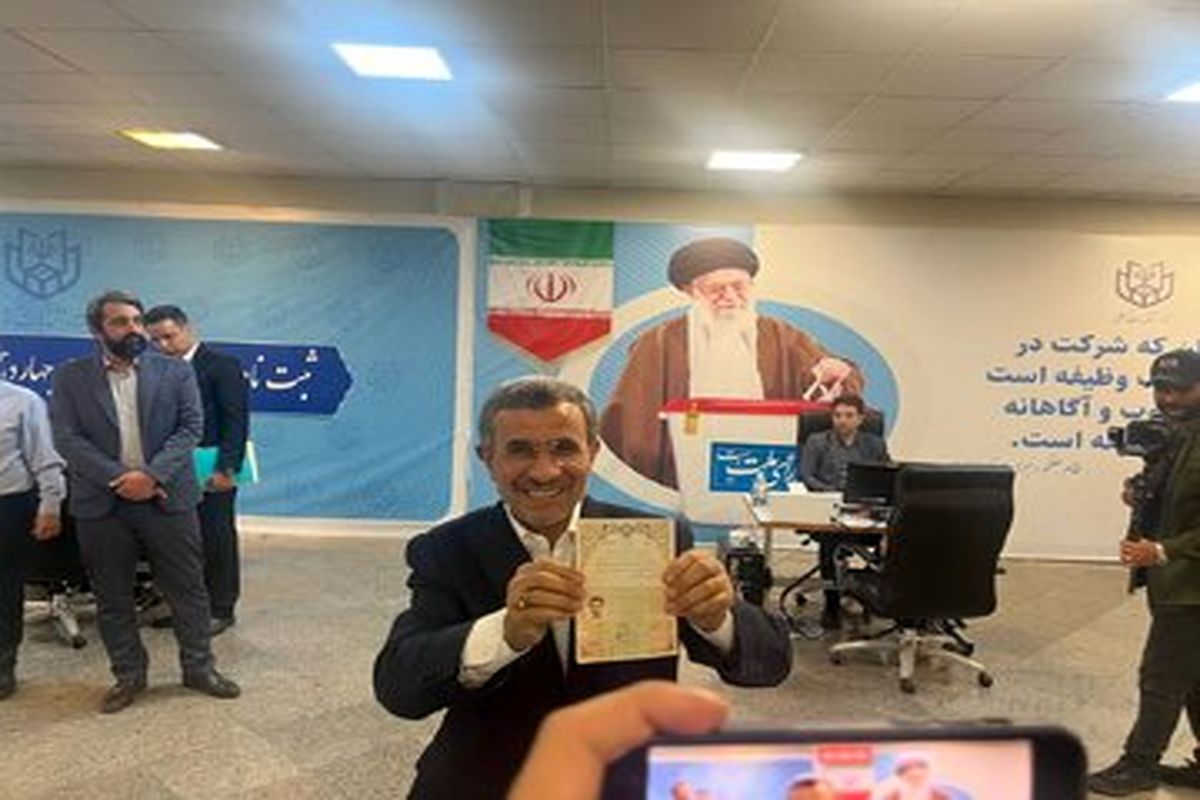 قیافه محمود احمدی‌نژاد طی ۱۹ سال از این رو به آن رو شد!
