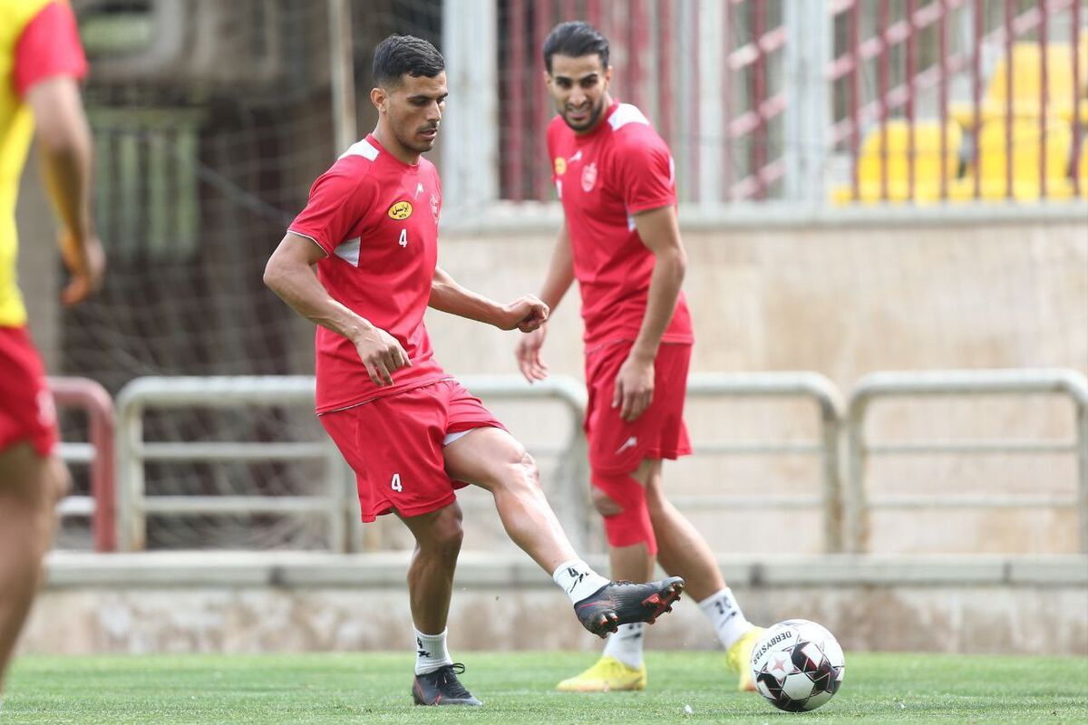 مورد عجیب یک پرسپولیسی در ترکیب!