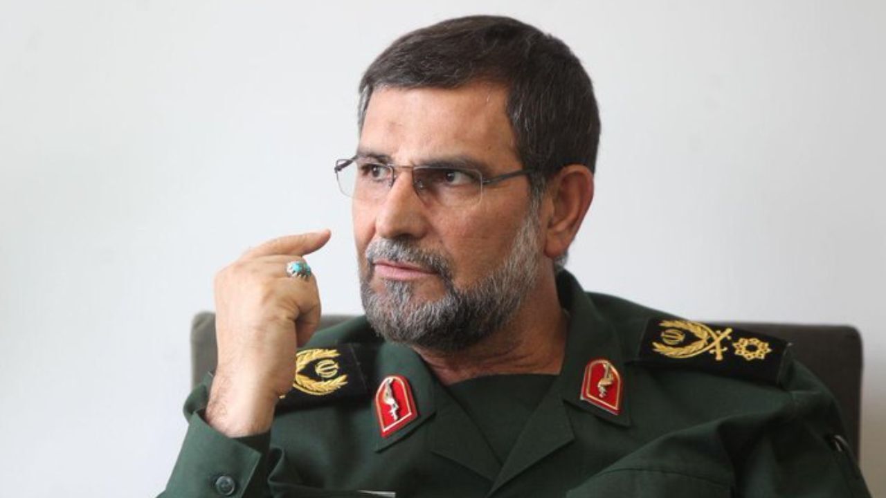 همه کشتی‌ها در تنگه هرمز باید خود را به فارسی معرفی کنند