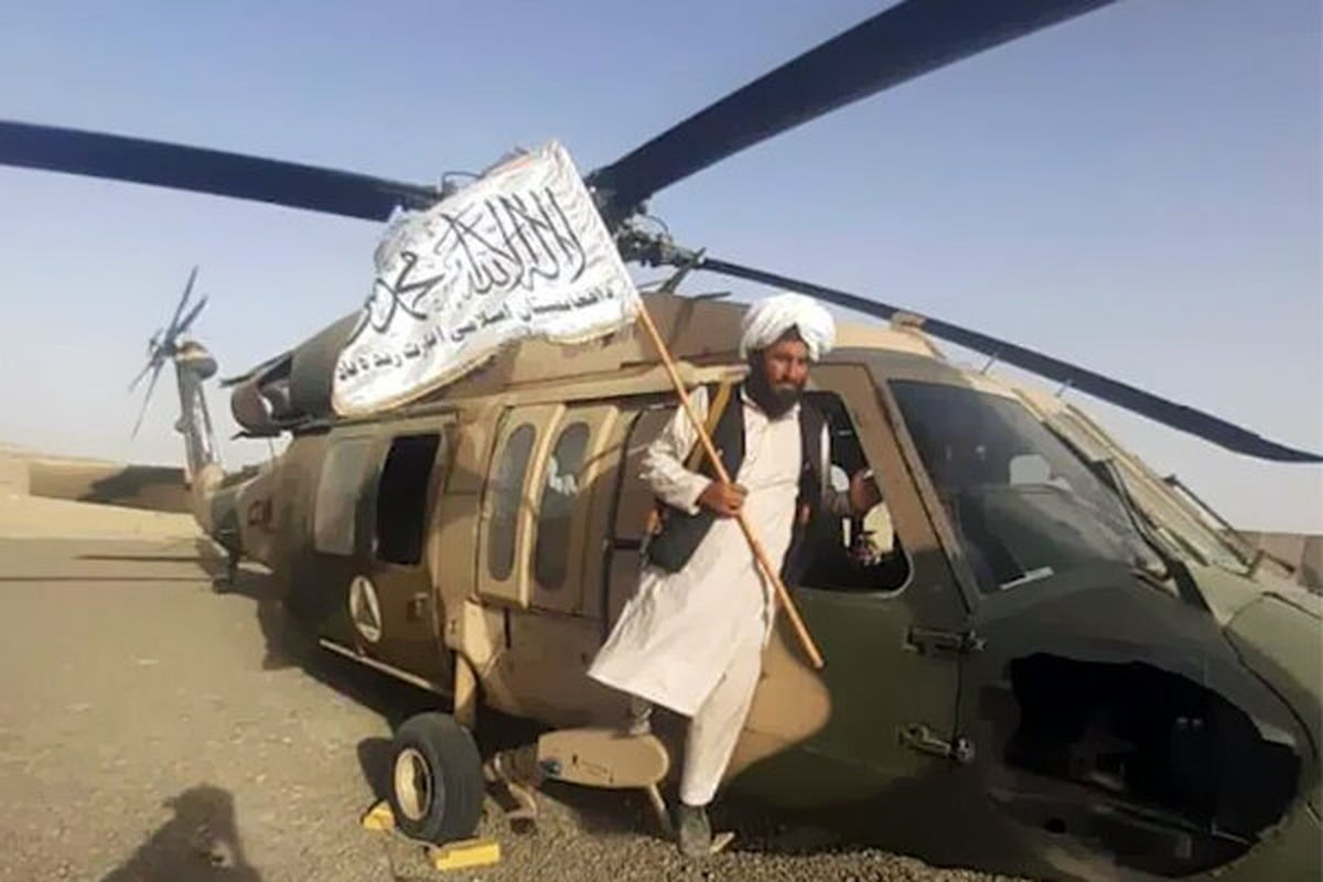طالبان بایدن را به دزدی متهم کرد