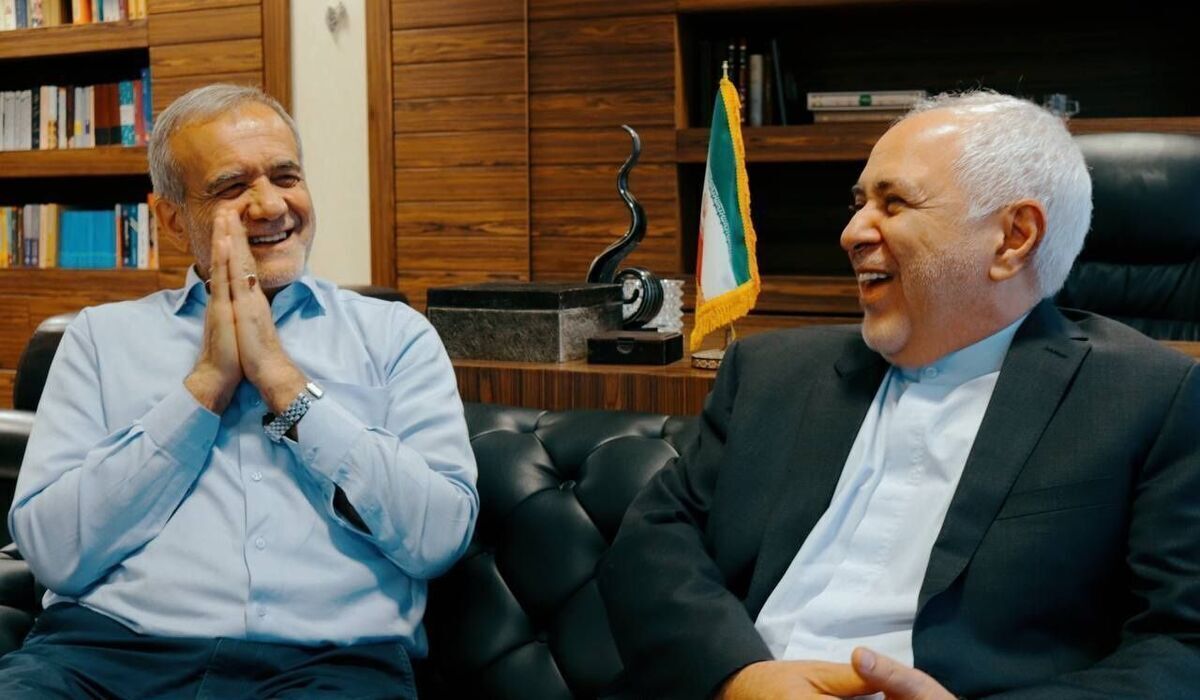  فوری، ظریف  با انتشار متن گلایه آمیز استعفا داد و عذرخواهی کرد!
