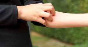 اگر پوستتان این نشانه ها را داشت حتمی جدی بگیرید