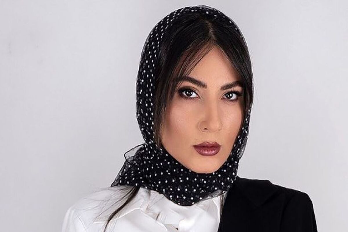 سمیرا حسن‌پور، با استایل جذاب در گالری «چند تکه آینه»