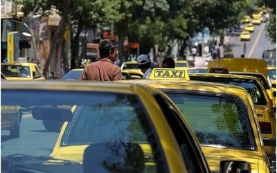 سهمیه بنزین تاکسی‌ها کاهش نمی‌یابد. تاکسی ها حق افزایش کرایه را ندارند