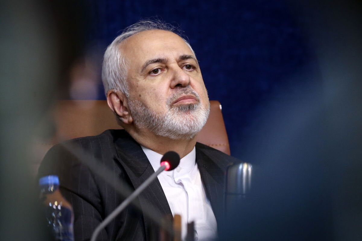 ظریف: مردم همیشه باید قطب نمای ما باشند