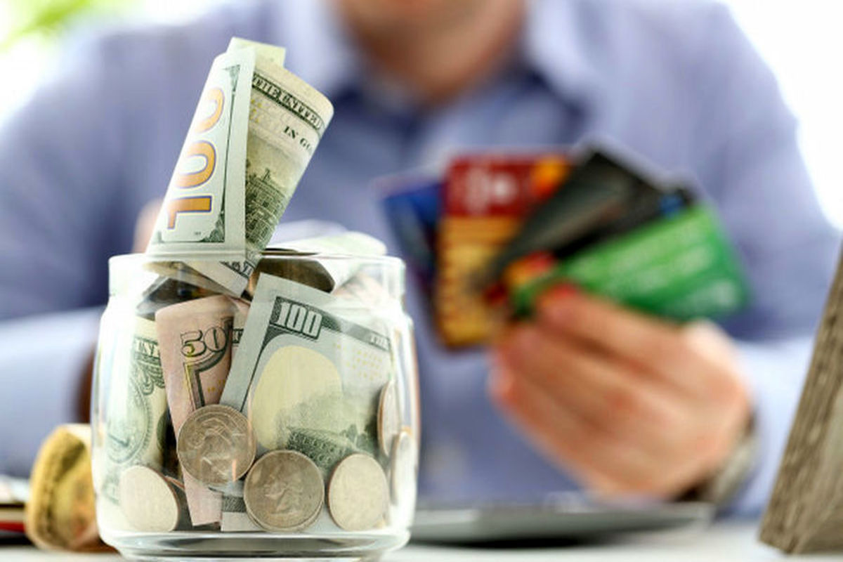 یک بازار داغ در زمستانِ سرد /آژیر خطر در نظام بانکی به صدا در آمد