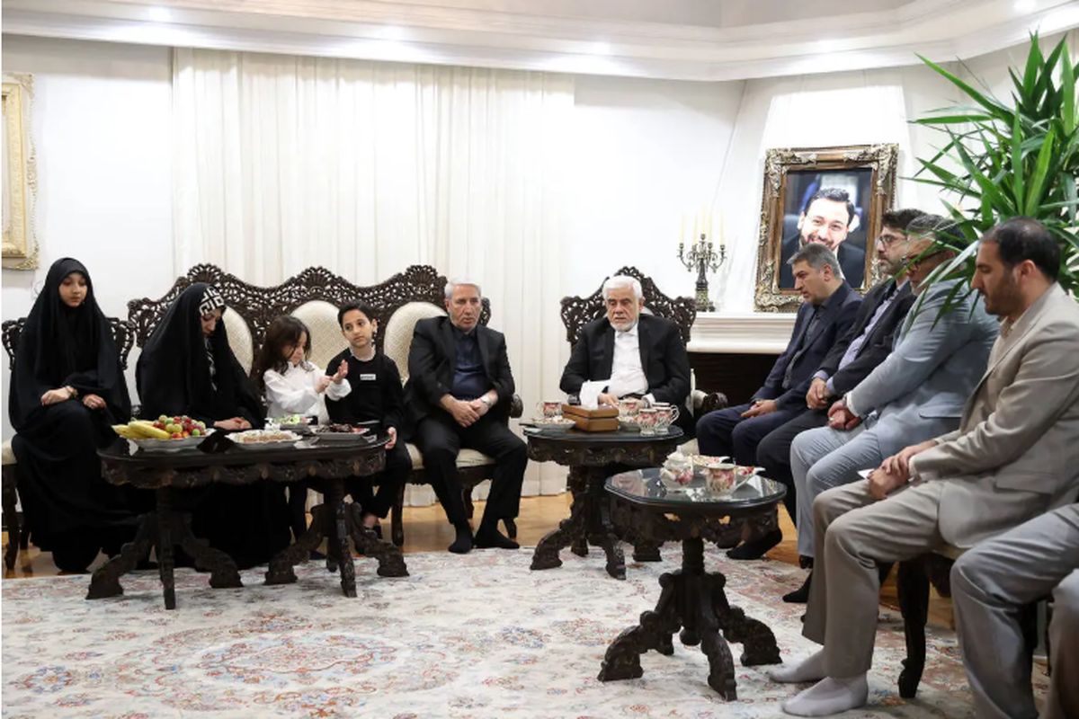 دیدار عارف با جمیله علم‌الهدی