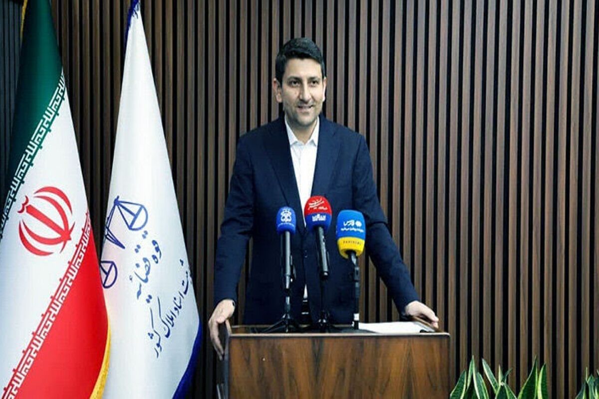  ستار هاشمی وزارت ارتباطات را تحویل گرفت+ عکس 