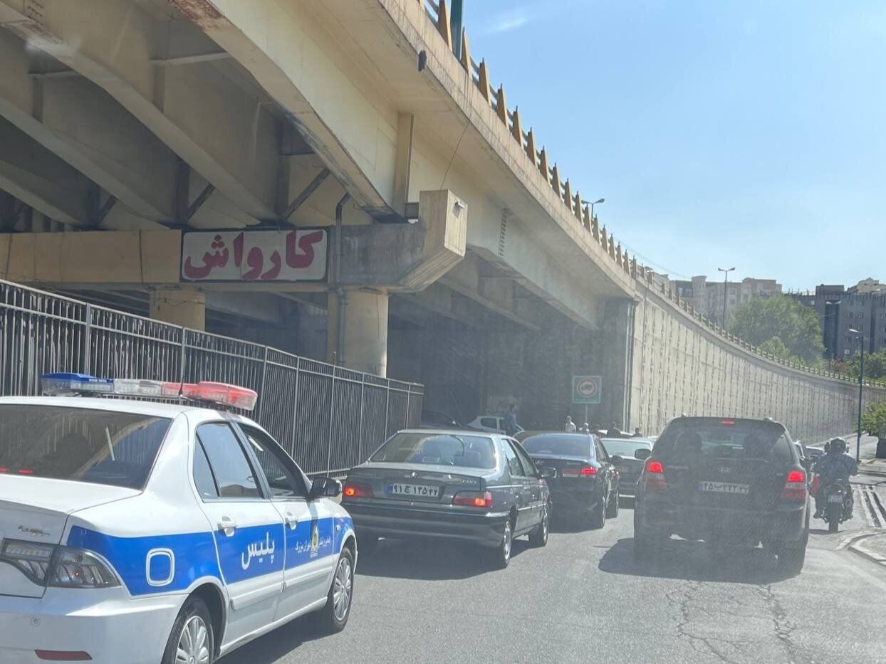 تصویری قابل تامل از کاسبی های جدید در زیرپل های تهران