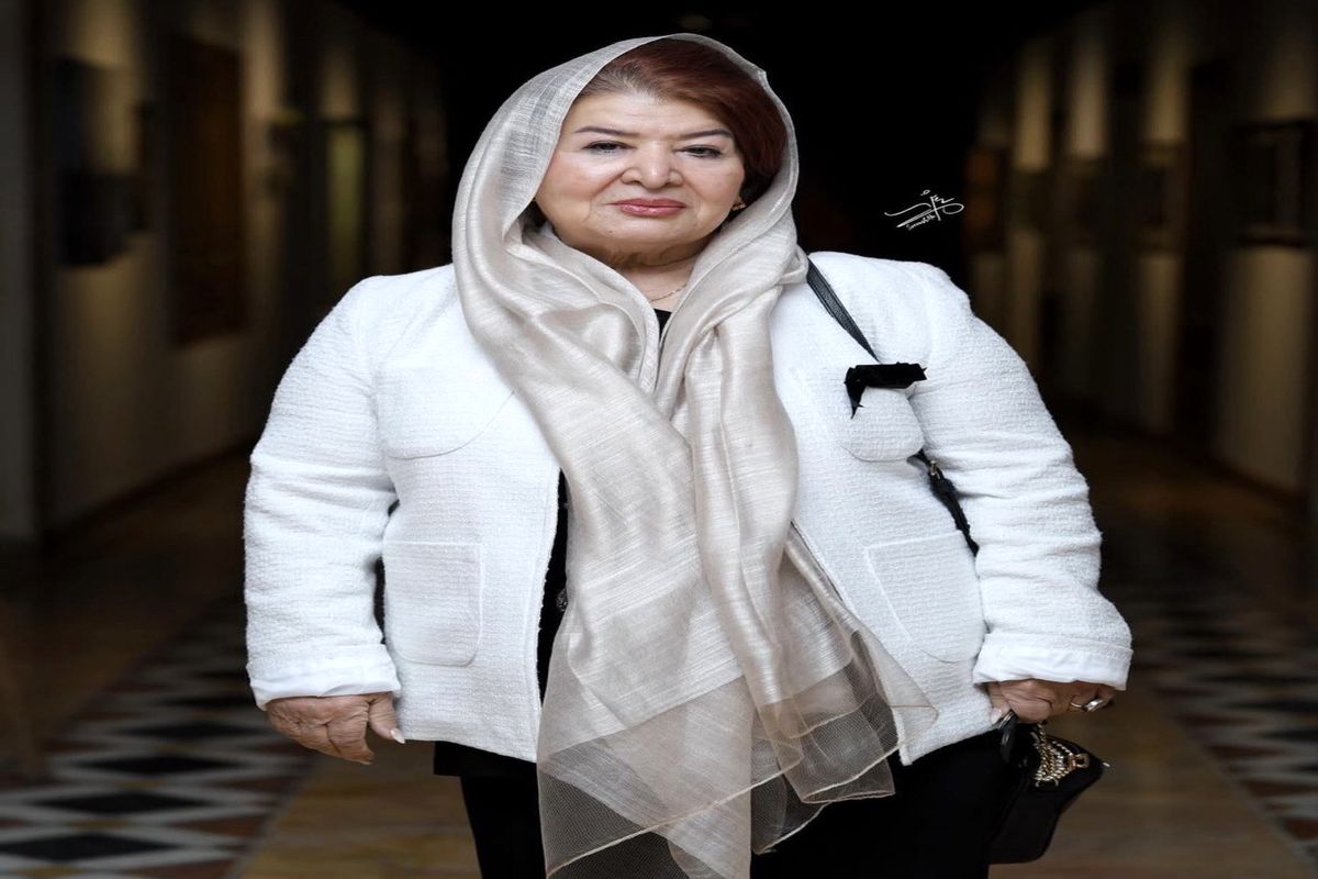 تهمینه میلانی و پوران درخشنده  در مراسم زندهیاد ناصر تقوایی/ عکس