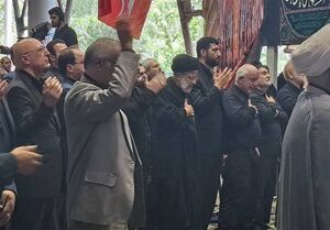 رئیسی در جمع عزاداران حسینی در دانشگاه تهران