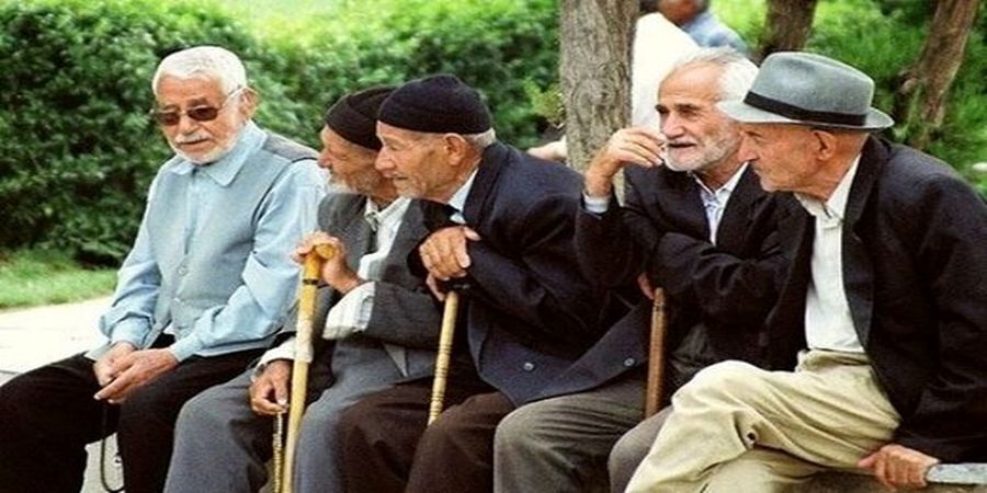 بازنشستگان نوروز ۱۴۰۰ چقدر عیدی می گیرند؟