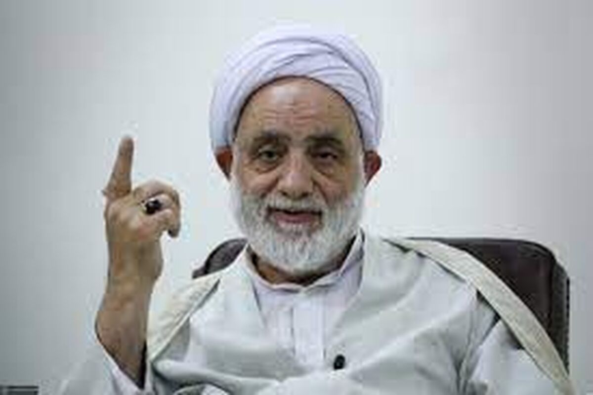 شوخی بامزه حجت‌الاسلام قرائتی با شعرخوانی مجری سمت خدا+فیلم