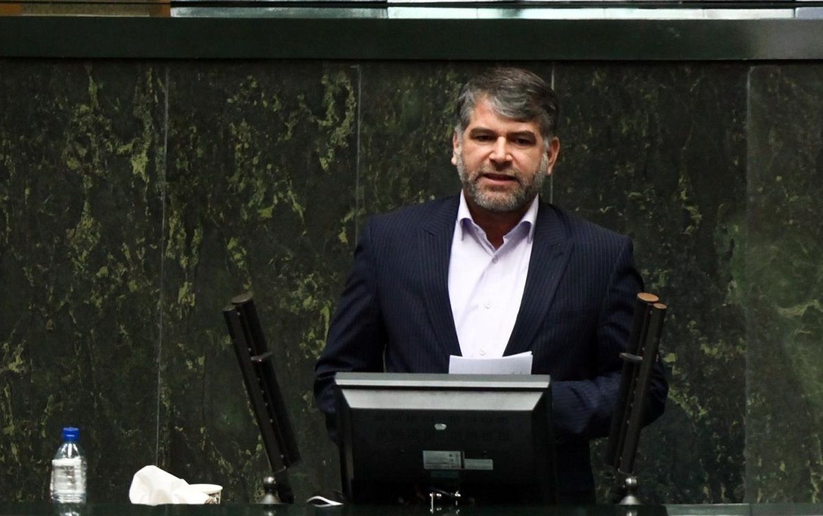 حمایت رسانه اصولگرا از حکم حبس ساداتی نژاد؛ درس عبرتی خواهد شد
