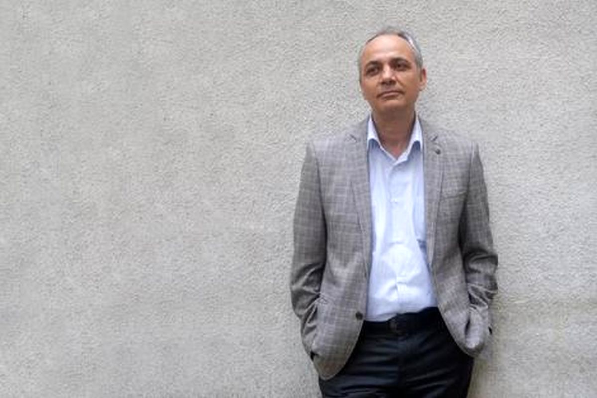 زیدآبادی: زمین خوردن رئیس جمهور منتخب به نفع هیچکس نیست

