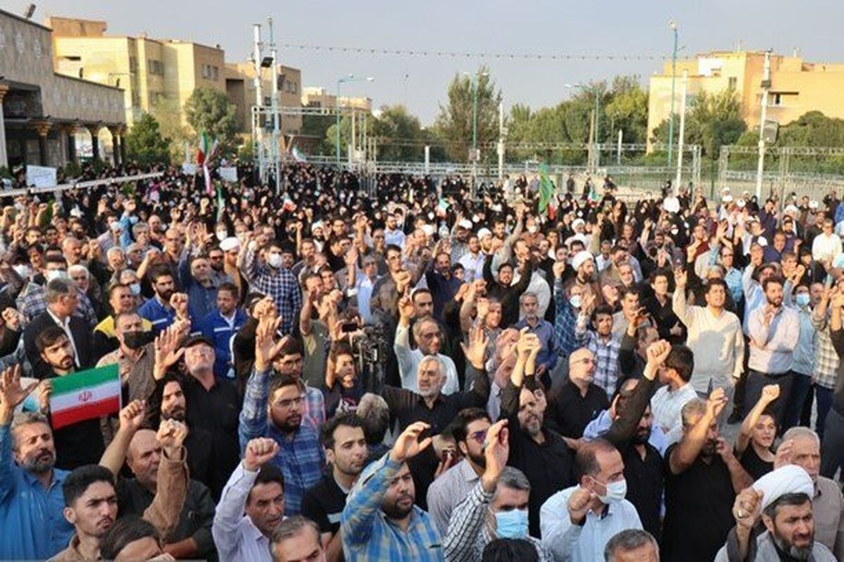 آغاز راهپیمایی مردم تهران در محکومیت حرکات هنجارشکنانه اخیر