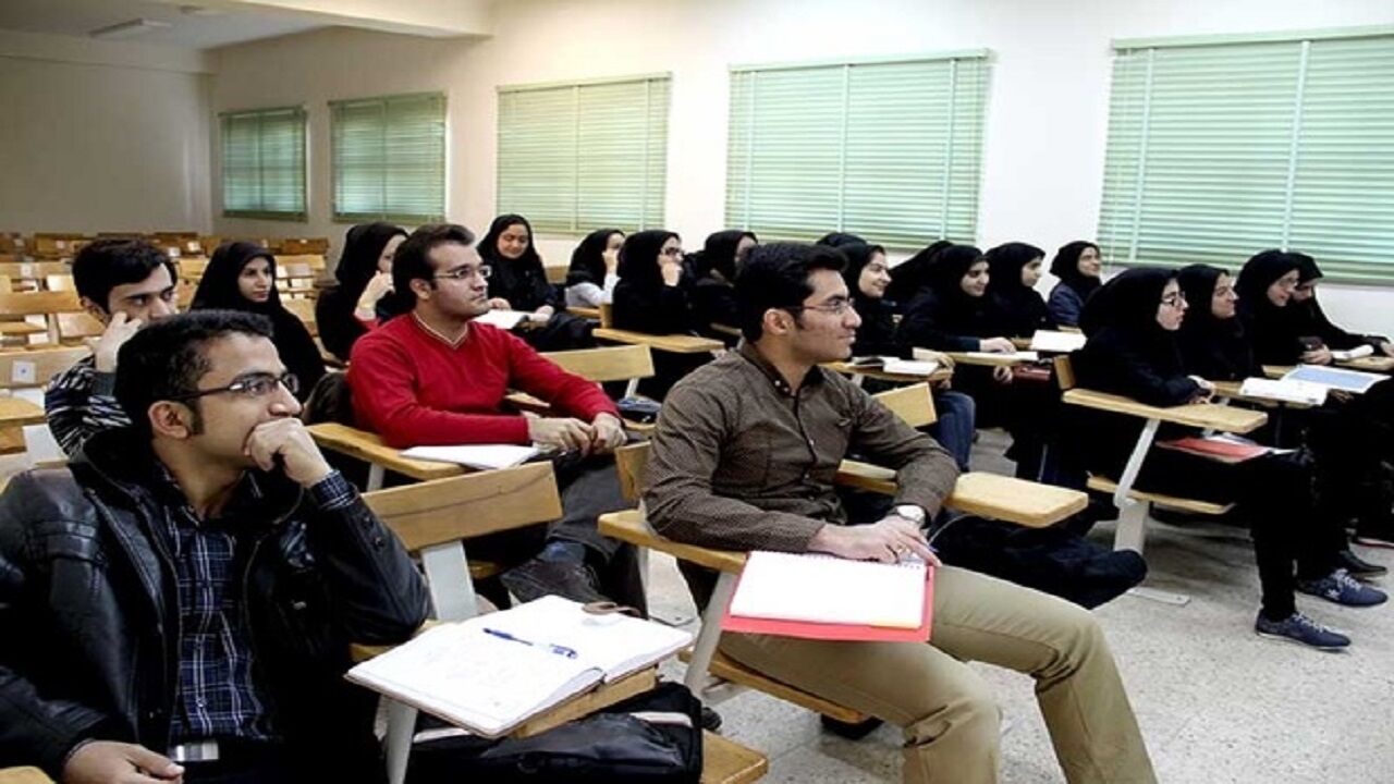 تصمیم عجیب شرکت‌های تاکسیرانی آنلاین /ممنوعیت کار برای دانشجویان