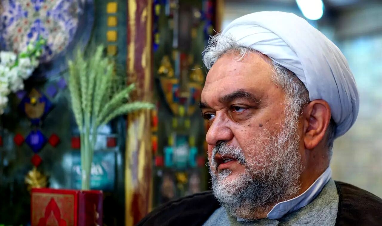 دولت دیگر حاضر به همکاری با احمدی نژاد نیست/احمدی‌نژاد سرخورده شده