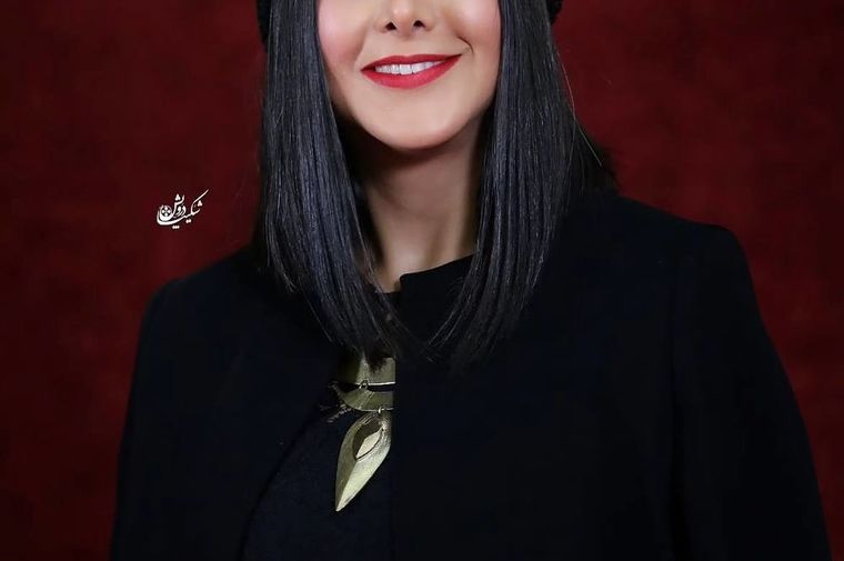 آزاده صمدی جذاب‎‌تر از همیشه با یک استایل رسمی