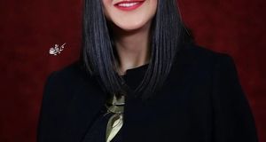 آزاده صمدی جذاب‎‌تر از همیشه با یک استایل رسمی