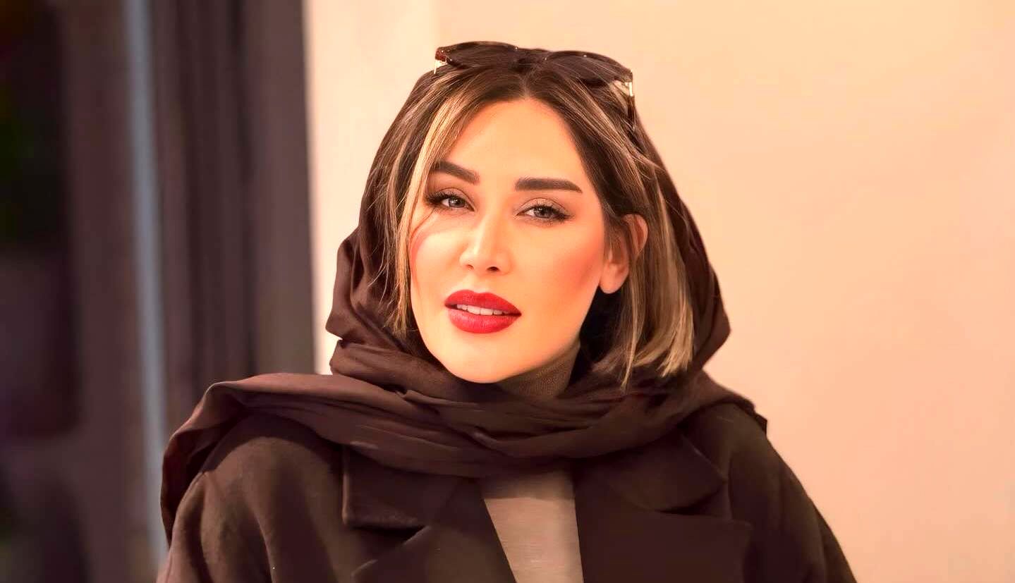 سارا منجزی‌پور با یک استایل جذاب/ عکس