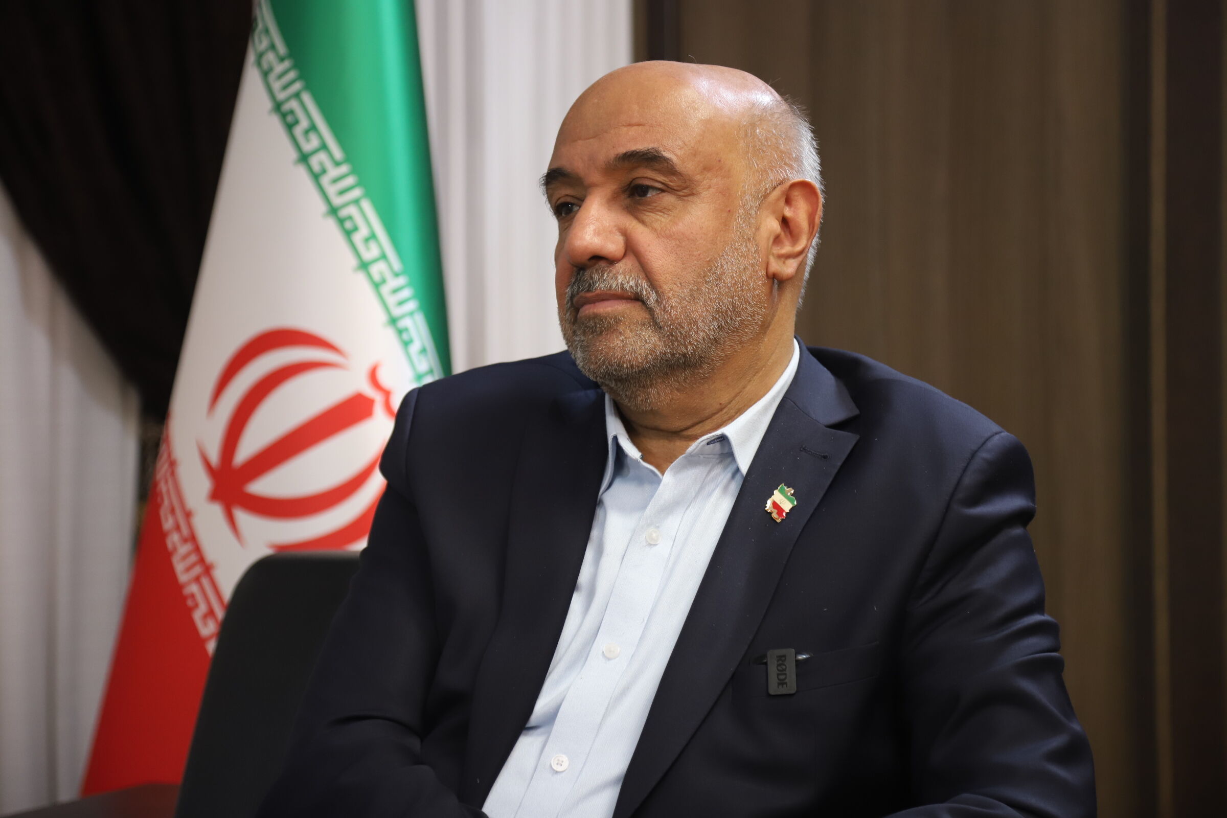 خبر مهم وزیر کار برای این گروه از بازنشستگان و کارمندان