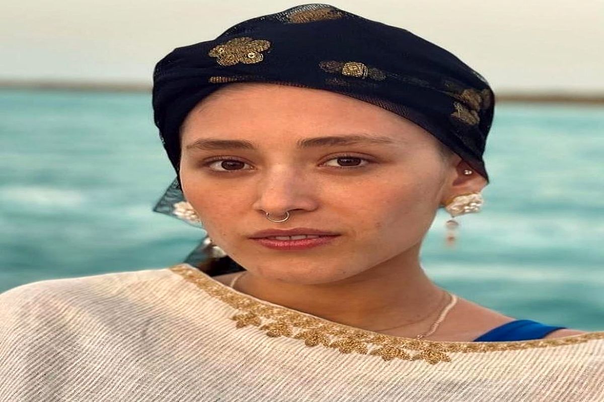استایل جنجالی فرشته حسینی در یک پارتی مشکوک!/ عکس