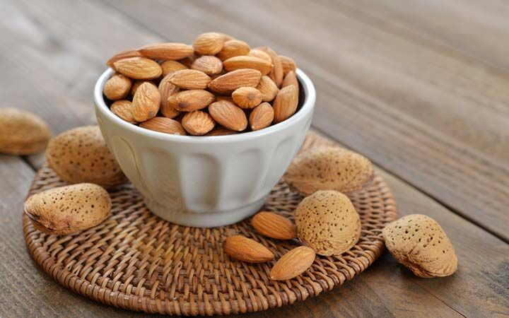 تاثیر باورنکردنی بادام در کاهش وزن افراد