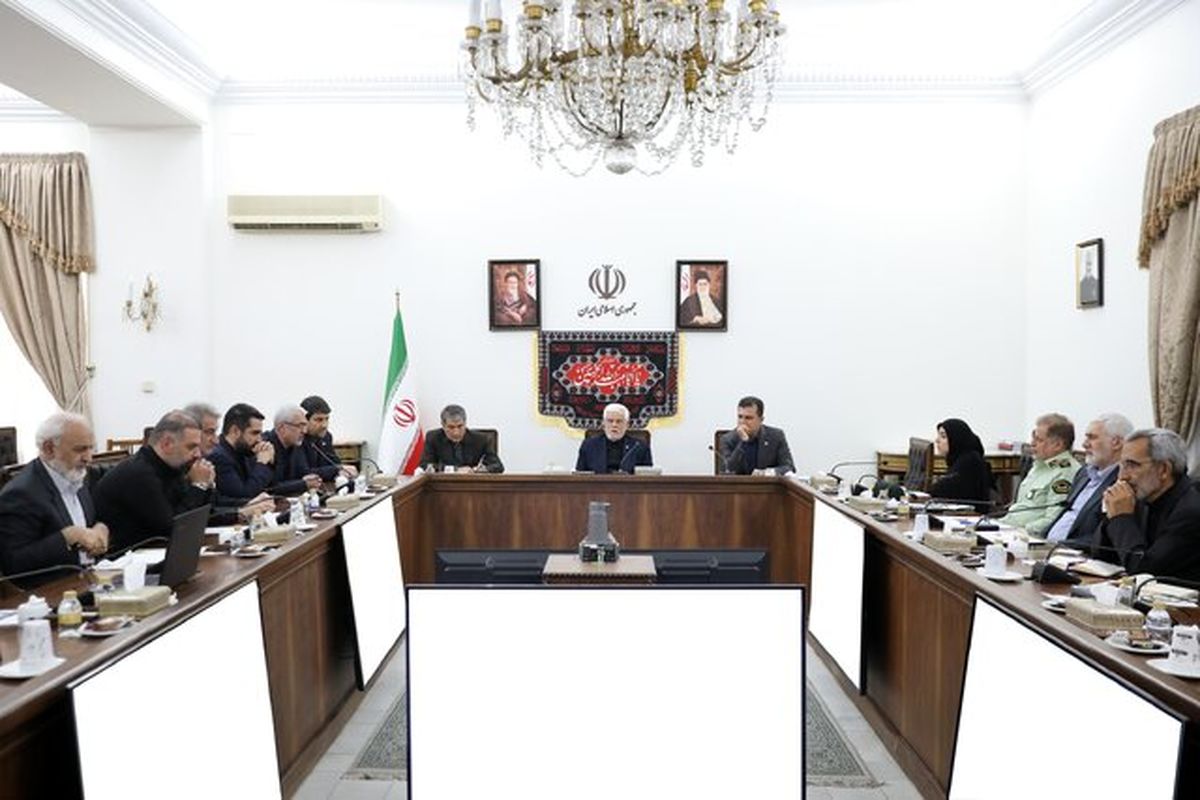 عارف: عقبماندگی علمی و فناوری کشور باید فوراً جبران شود