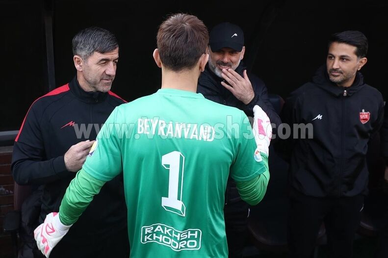 خوش و بش پرسپولیسی‌ها با بیرانوند/ تصاویر