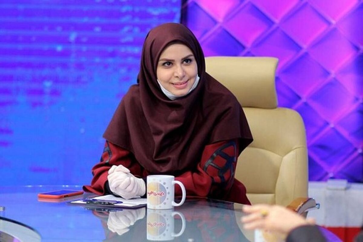 مجری زن تلویزیون با حجاب نامتعارف جنجال آفرید! +ببینید