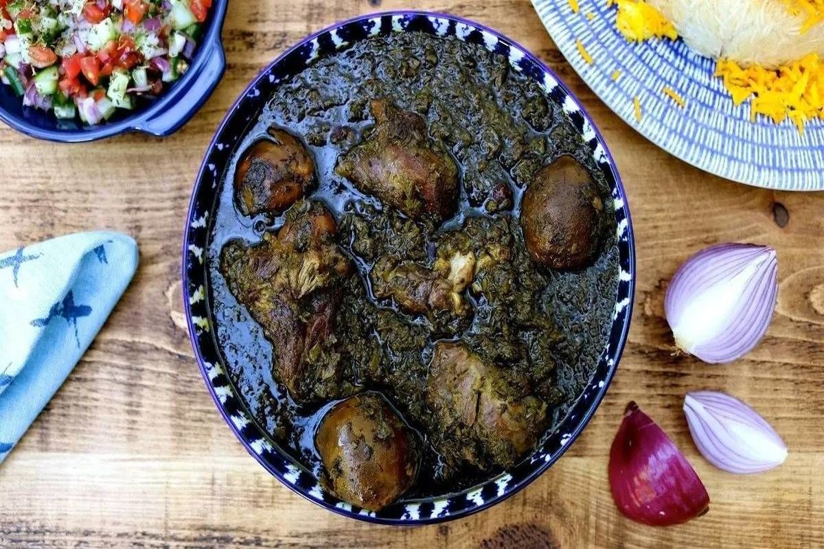 طرز تهیه شوید قورمه گیلانی، غذایی اصیل با طعمی فراموشنشدنی!
