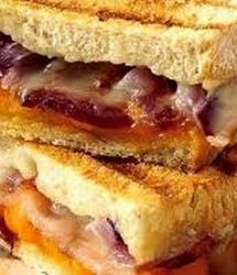 این صبحانه برای افراد با فشار خون بالا ممنوع