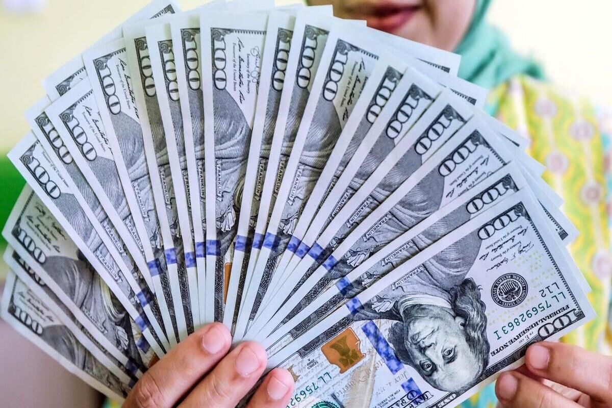 جدیدترین قیمت دلار و یورو امروز ۱۷ اسفند ۱۴۰۰