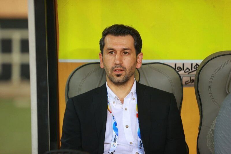 مدیر سپاهان: جام ندیده نیستیم؛ کارت بازی بن یدر صادر شده است/ تشکیلات دیدار با آلومینیوم چرک بود