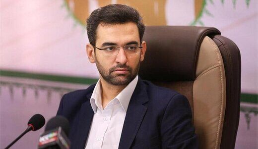 گزارش آذری جهرمی درباره پوشش زنان در عید فطر | سطل ماست بریزیم؟ + عکس