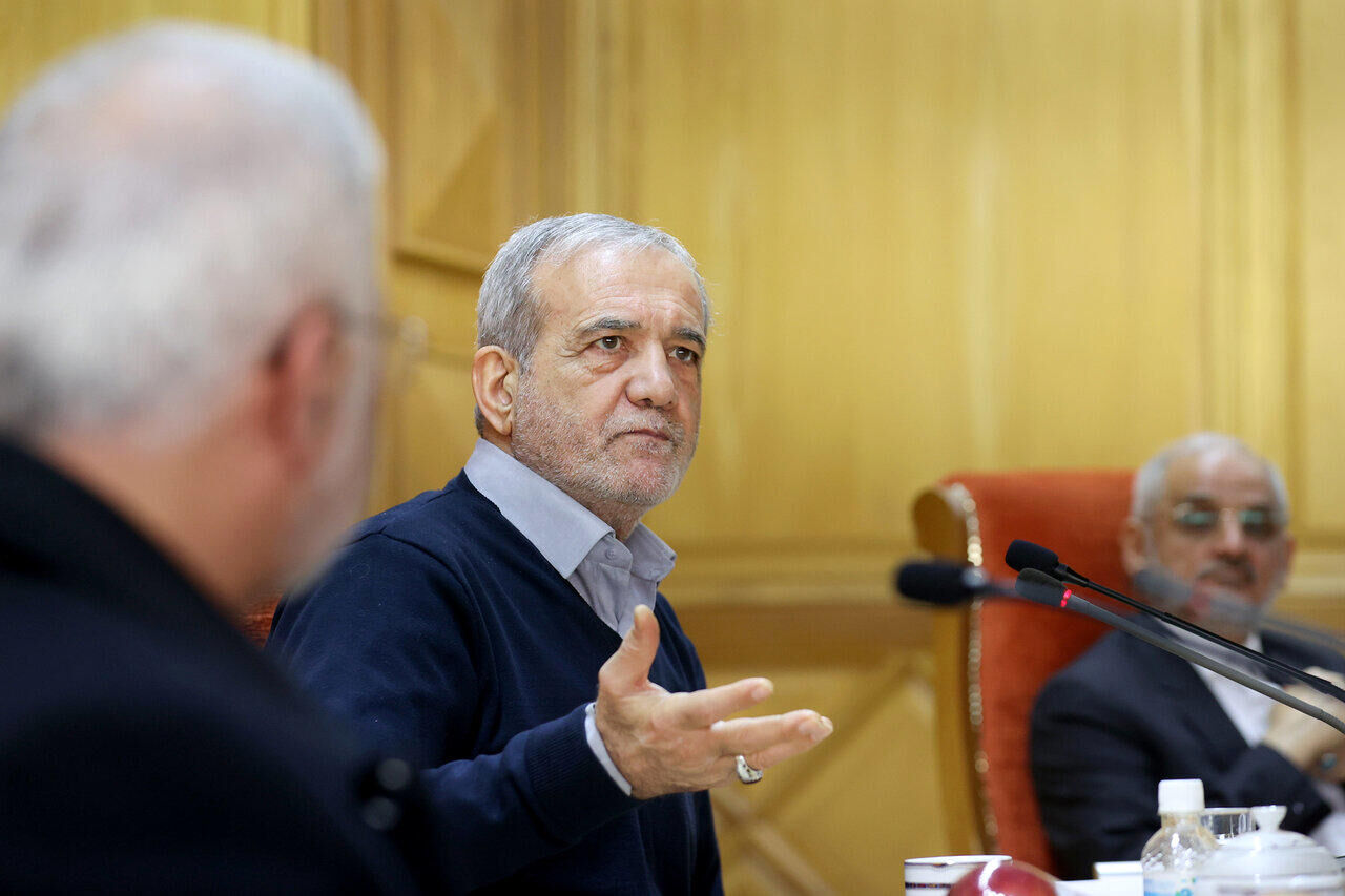 مسعود پزشکیان: بالاخره باید با همدیگر گفتگو کنیم