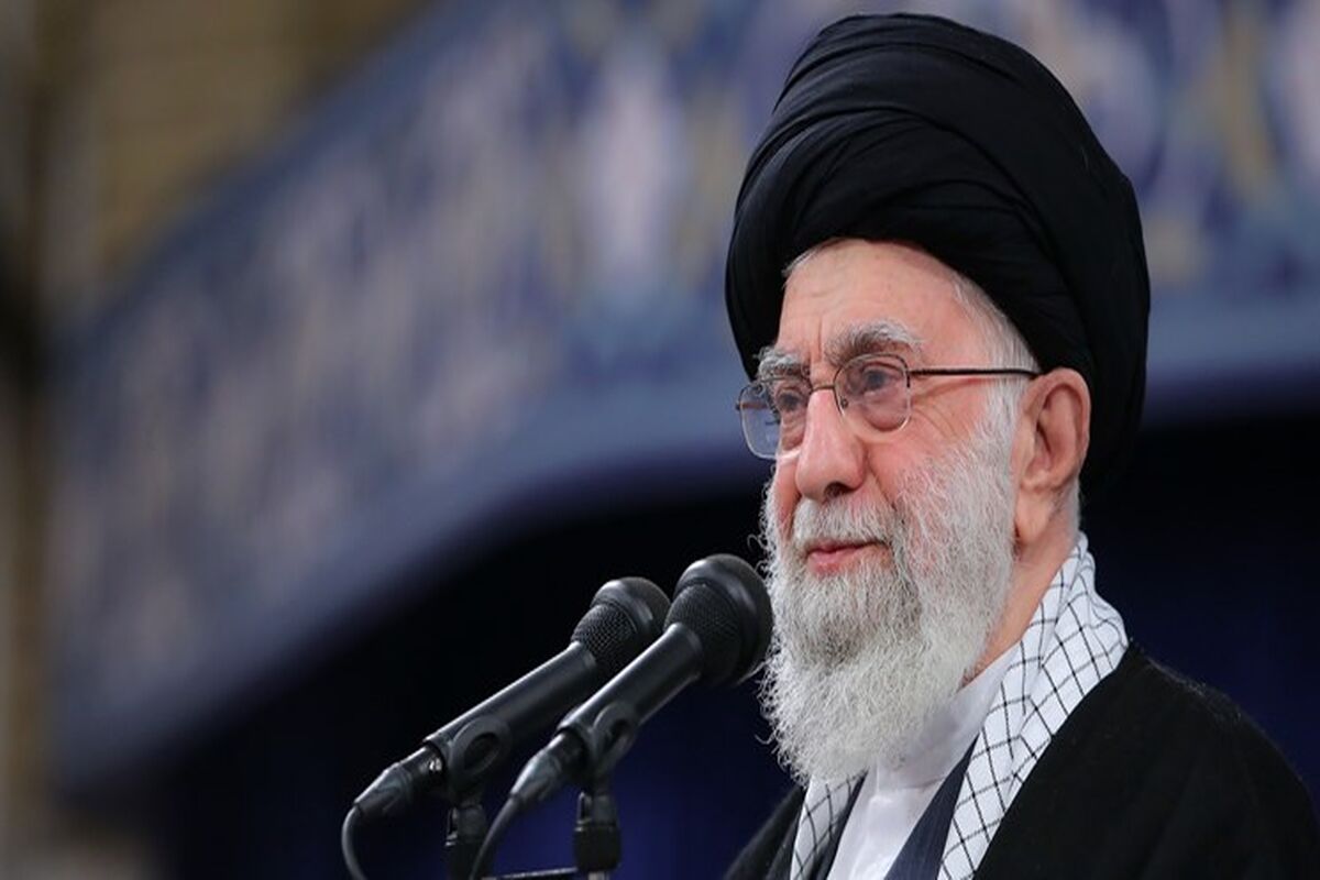 رهبر معظم انقلاب: همانند راهپیمایی اربعین راه معنویت و حاکمیت توحید را طی کنید