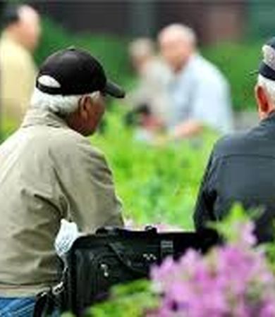 بازنشستگان منتظر افزایش ۸ میلیون تومانی