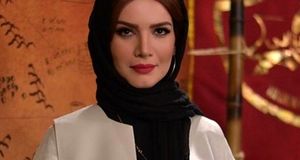 متین ستوده با آرایش غلیظ و حرکات عجیب/ فیلم