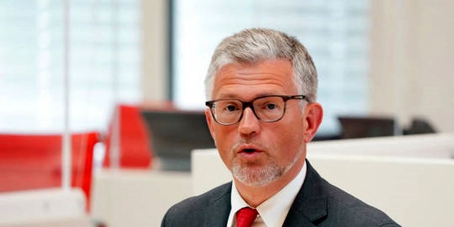 زلنسکی سفیر هتاک را نقره داغ کرد
