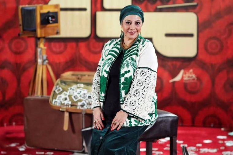 زهرا داوودنژاد با کت گلدوزی‌شده و بوت‌های طرح‌دار