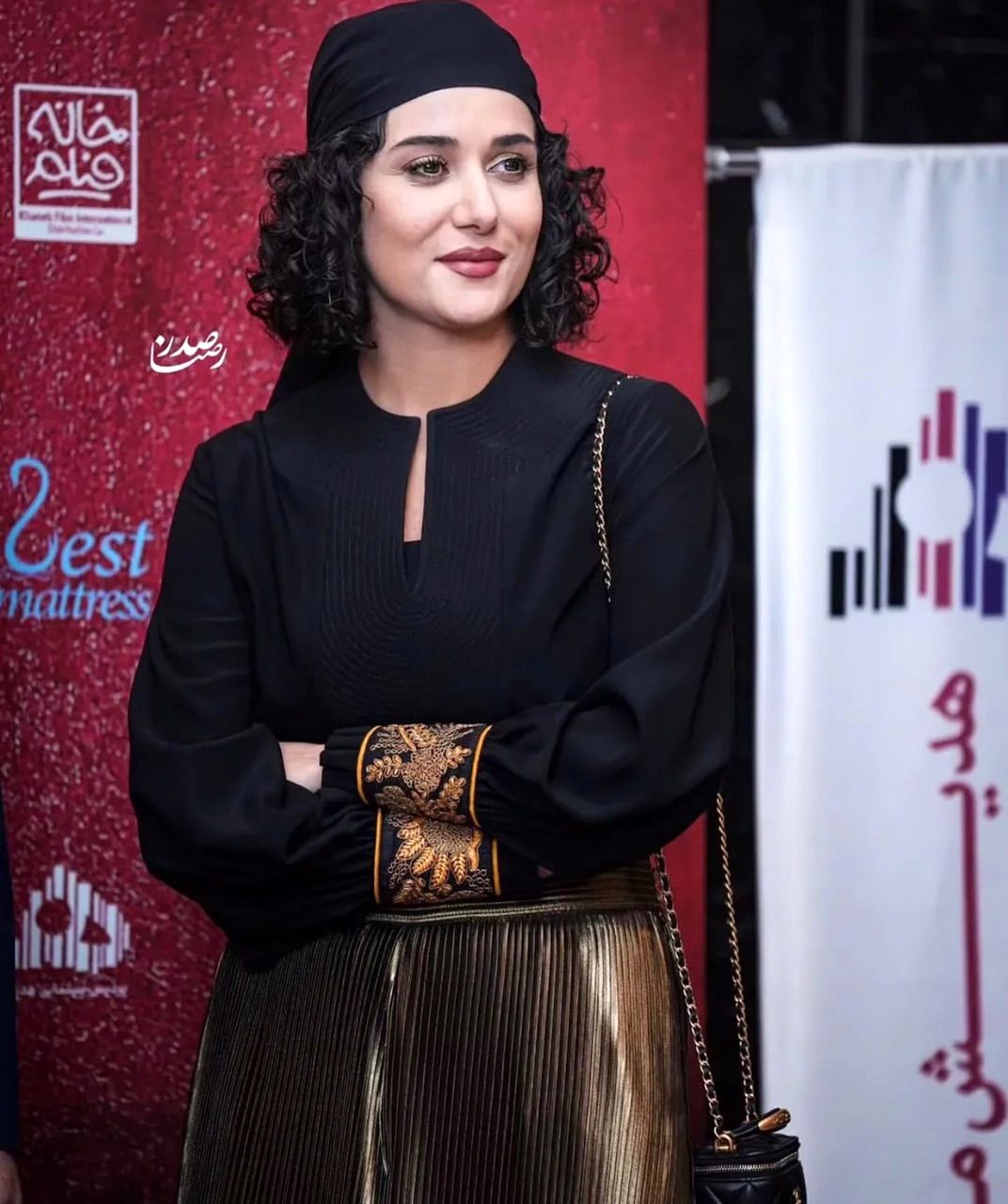 ژستِ کیوت پریناز ایزدیار وایرال شد/ عکس
