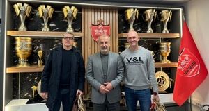 مدیرانی که میلیون‌ ها دلار را آتش زدند؛ استقلال و پرسپولیس صدرنشین شدند