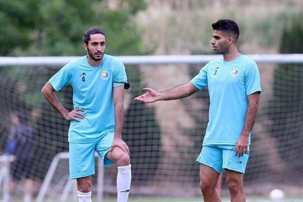 سربازها در کمین بازیکنان استقلال!
