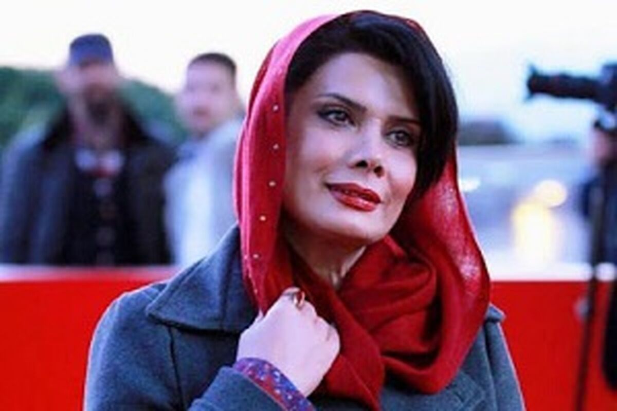 کشف حجاب در سن ۵۳ سالگی+ عکس