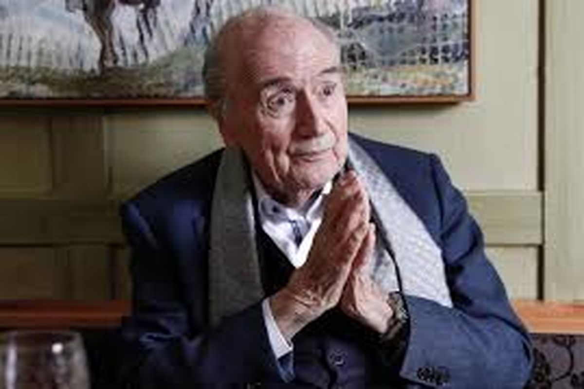 بلاتر:به نظرم او حق دارد این جام جهانی را زیر سؤال ببرد